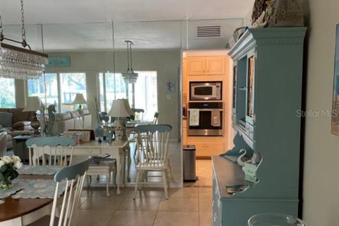 House in Siesta Key, Florida 3 bedrooms, 135.08 sq.m. № 2099356 - photo 22
