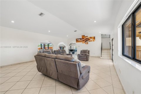 Casa en venta en Homestead, Florida, 6 dormitorios, 311.41 m2 № 2057631 - foto 12