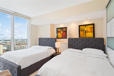 Copropriété à louer à Sunny Isles Beach, Floride: 2 chambres, 132.2 m2 № 2016940 - photo 14