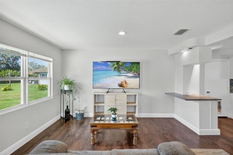 Casa en venta en Port St. Lucie, Florida, 3 dormitorios, 119.66 m2 № 1967102 - foto 13