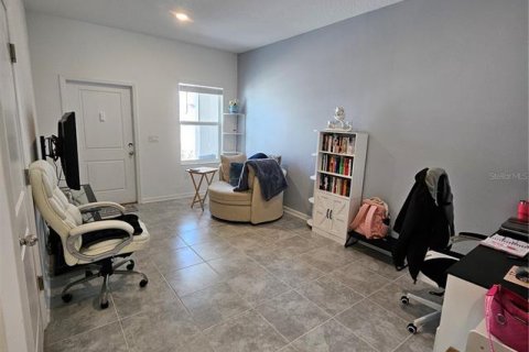 Adosado en alquiler en Kissimmee, Florida, 3 dormitorios, 170.38 m2 № 1912117 - foto 2