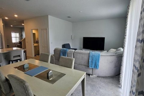 Adosado en alquiler en Kissimmee, Florida, 3 dormitorios, 170.38 m2 № 1912117 - foto 5