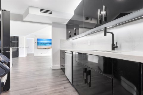Copropriété à louer à Riviera Beach, Floride: 2 chambres, 109.72 m2 № 1945502 - photo 11