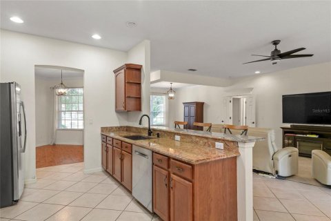House in Apopka, Florida 3 bedrooms, 185.06 sq.m. № 2109738 - photo 15