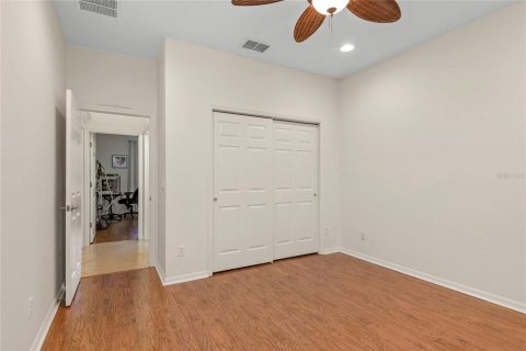 House in Apopka, Florida 3 bedrooms, 185.06 sq.m. № 2109738 - photo 24