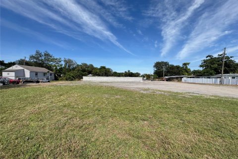 Commercial property in Dania Beach, Florida № 2026947 - photo 3