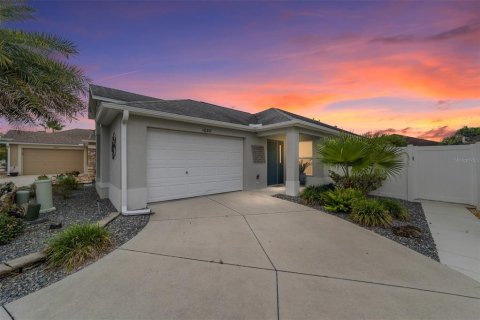 House in The Villages, Florida 3 bedrooms, 126.07 sq.m. № 1837899 - photo 5