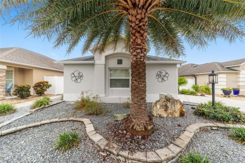 House in The Villages, Florida 3 bedrooms, 126.07 sq.m. № 1837899 - photo 4
