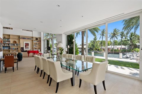 House in Fort Lauderdale, Florida 6 bedrooms, 723.52 sq.m. № 2246619 - photo 17