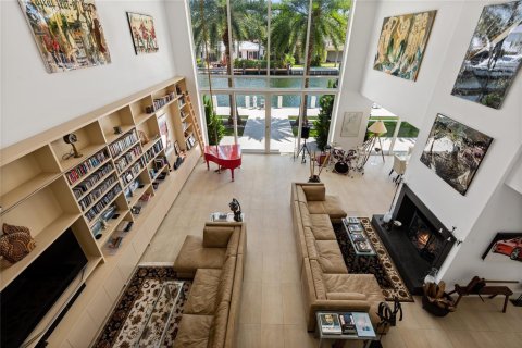 House in Fort Lauderdale, Florida 6 bedrooms, 723.52 sq.m. № 2246619 - photo 19