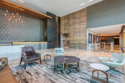 Condominio en Miami, Florida, 1 dormitorio  № 2035122