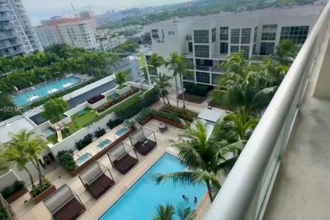 Condominio en alquiler en Miami, Florida, 1 dormitorio, 54.63 m2 № 2035122 - foto 16
