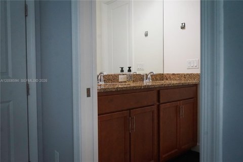 Купить виллу или дом в Уэстлейк, Флорида 6 спален, 374.77м2, № 2075695 - фото 19