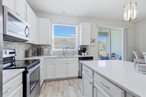 Touwnhouse à vendre à Bradenton, Floride: 3 chambres, 149.02 m2 № 2151762 - photo 12
