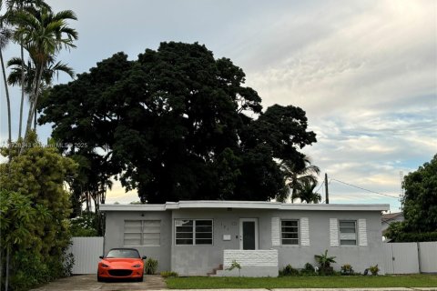Casa en venta en Hialeah, Florida, 3 dormitorios, 123 m2 № 1764840 - foto 19