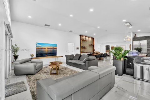 Villa ou maison à vendre à Hollywood, Floride: 3 chambres, 153.1 m2 № 2153489 - photo 24