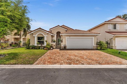 Villa ou maison à vendre à Hollywood, Floride: 3 chambres, 153.1 m2 № 2153489 - photo 5