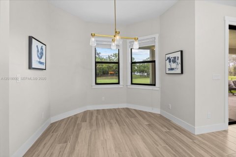 House in St. Lucie, Florida 3 bedrooms, 218.97 sq.m. № 2176451 - photo 16