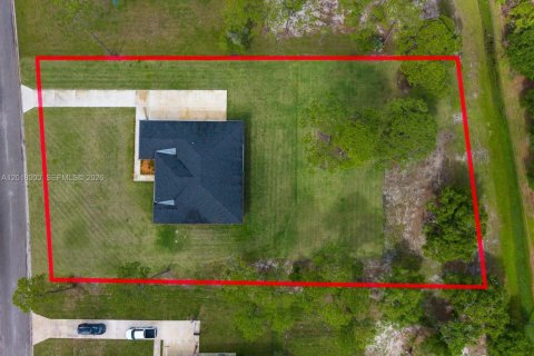 House in St. Lucie, Florida 3 bedrooms, 218.97 sq.m. № 2176451 - photo 5