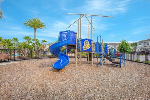 Townhouse in Orlando, Florida 3 bedrooms, 126.25 sq.m. № 1666468 - photo 17