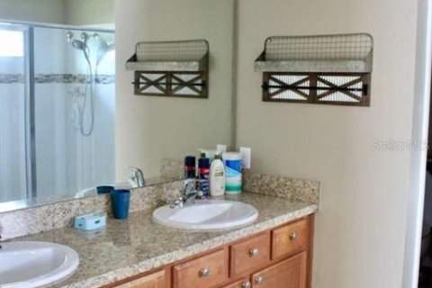 House in BELLALAGO in Kissimmee, Florida 3 bedrooms, 198.63 sq.m. № 2206134 - photo 22