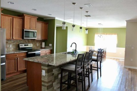 House in BELLALAGO in Kissimmee, Florida 3 bedrooms, 198.63 sq.m. № 2206134 - photo 9