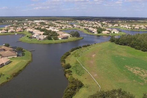 House in BELLALAGO in Kissimmee, Florida 3 bedrooms, 198.63 sq.m. № 2206134 - photo 29