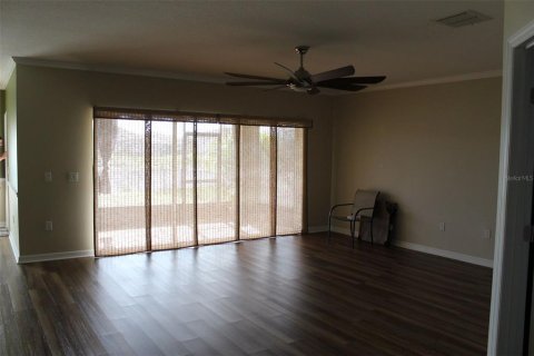 House in BELLALAGO in Kissimmee, Florida 3 bedrooms, 198.63 sq.m. № 2206134 - photo 10