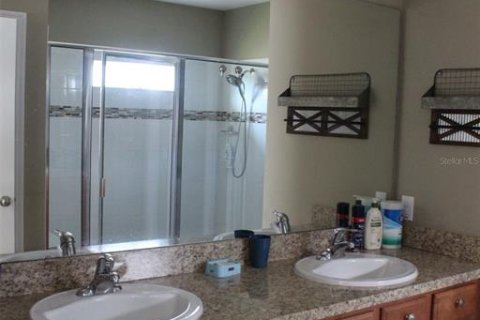 House in BELLALAGO in Kissimmee, Florida 3 bedrooms, 198.63 sq.m. № 2206134 - photo 21