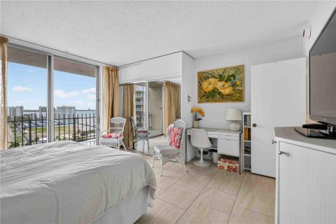 Condo in Sarasota, Florida, 1 bedroom  № 2306525 - photo 20