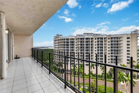 Condo in Sarasota, Florida, 1 bedroom  № 2306525 - photo 28
