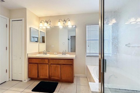 Casa en venta en Ruskin, Florida, 4 dormitorios, 177.54 m2 № 1677755 - foto 16