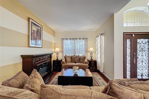Villa ou maison à vendre à Kissimmee, Floride: 4 chambres, 220.74 m2 № 1884552 - photo 17
