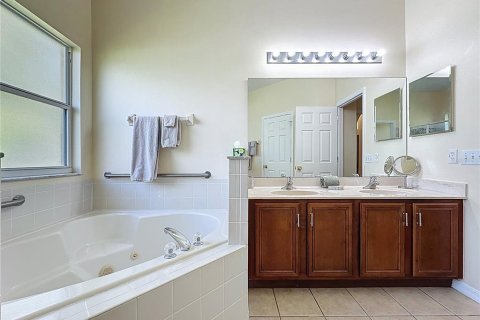 Villa ou maison à vendre à Kissimmee, Floride: 4 chambres, 220.74 m2 № 1884552 - photo 11