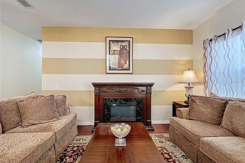 Villa ou maison à vendre à Kissimmee, Floride: 4 chambres, 220.74 m2 № 1884552 - photo 18
