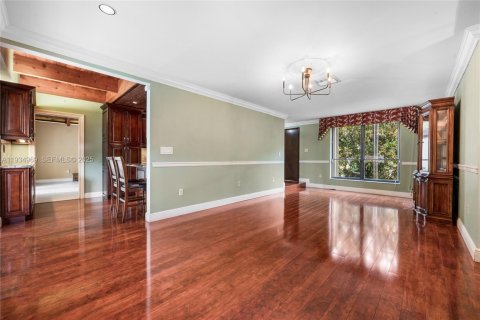 Casa en venta en Miami, Florida, 3 dormitorios, 201.04 m2 № 1993236 - foto 8