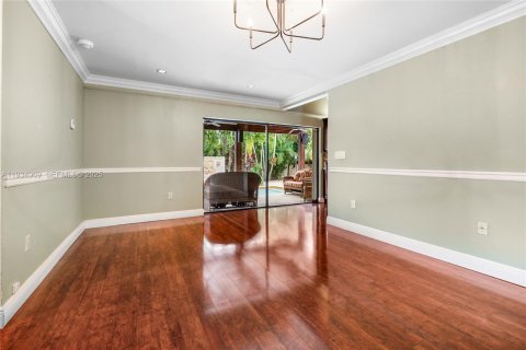 Casa en venta en Miami, Florida, 3 dormitorios, 201.04 m2 № 1993236 - foto 9
