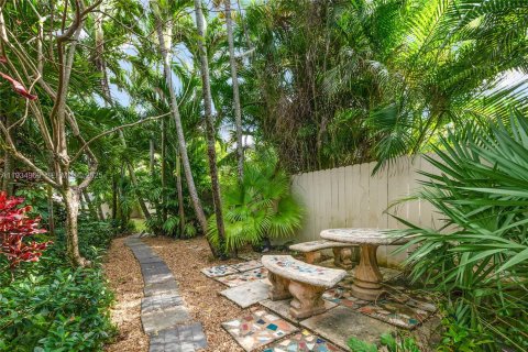 Casa en venta en Miami, Florida, 3 dormitorios, 201.04 m2 № 1993236 - foto 22