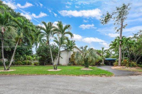 Casa en venta en Miami, Florida, 3 dormitorios, 201.04 m2 № 1993236 - foto 2