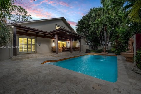 Casa en venta en Miami, Florida, 3 dormitorios, 201.04 m2 № 1993236 - foto 21