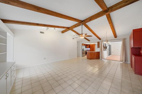 House in Sarasota, Florida 3 bedrooms, 198.44 sq.m. № 2147490 - photo 20
