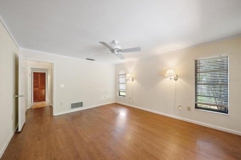 House in Sarasota, Florida 3 bedrooms, 198.44 sq.m. № 2147490 - photo 27