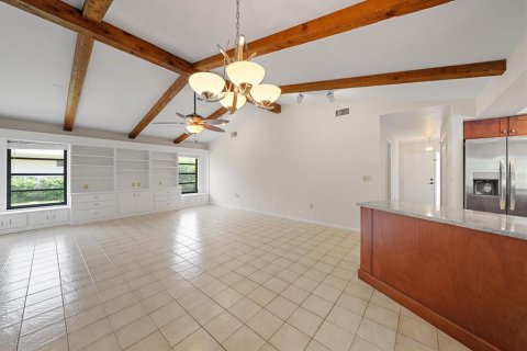 House in Sarasota, Florida 3 bedrooms, 198.44 sq.m. № 2147490 - photo 17