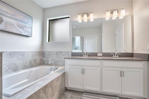 Adosado en venta en Davenport, Florida, 3 dormitorios, 177.63 m2 № 2236596 - foto 14