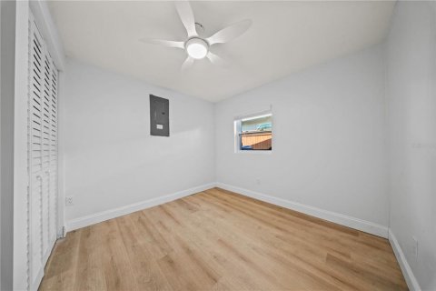 Casa en venta en Largo, Florida, 4 dormitorios, 117.34 m2 № 2384450 - foto 19