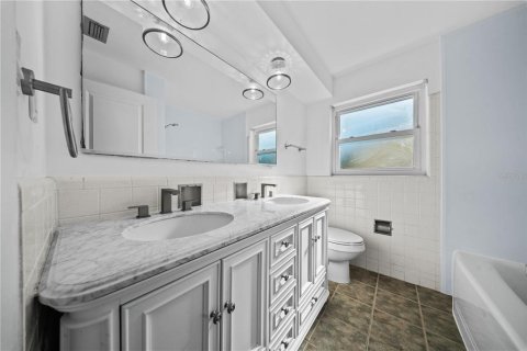 Casa en venta en Largo, Florida, 4 dormitorios, 117.34 m2 № 2384450 - foto 20