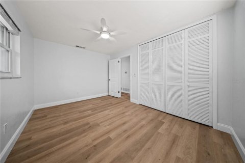 Casa en venta en Largo, Florida, 4 dormitorios, 117.34 m2 № 2384450 - foto 15