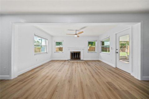 Casa en venta en Largo, Florida, 4 dormitorios, 117.34 m2 № 2384450 - foto 10