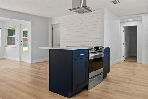 Casa en venta en Largo, Florida, 4 dormitorios, 117.34 m2 № 2384450 - foto 9