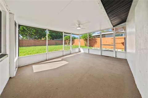 Casa en venta en Largo, Florida, 4 dormitorios, 117.34 m2 № 2384450 - foto 22